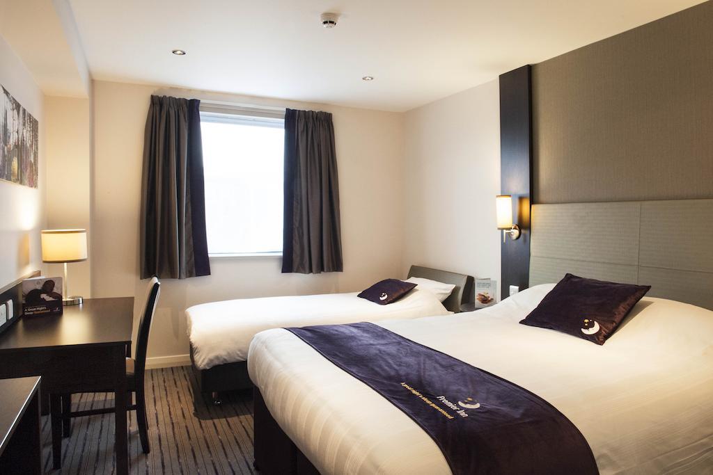 Premier Inn Bath City Centre الغرفة الصورة